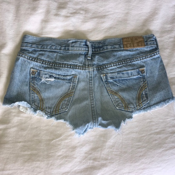 Hollister Shorts - Picture 2 of 5